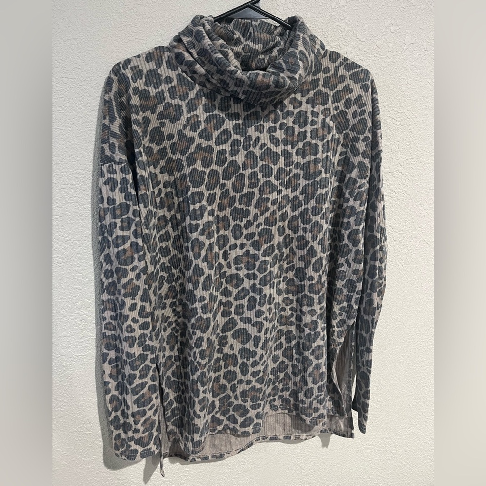 BKE sweater